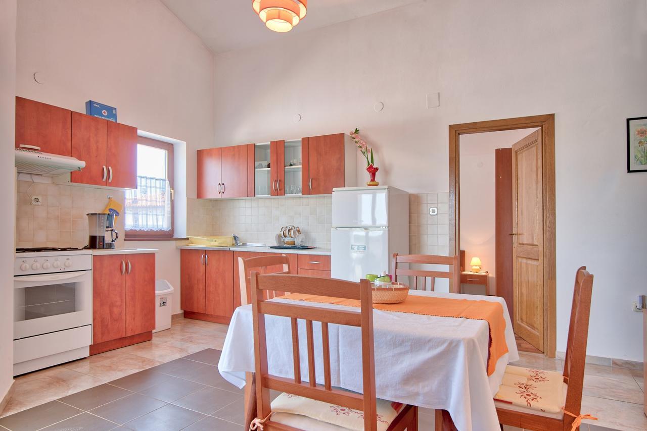 Apartment Maja Stinjan Luaran gambar