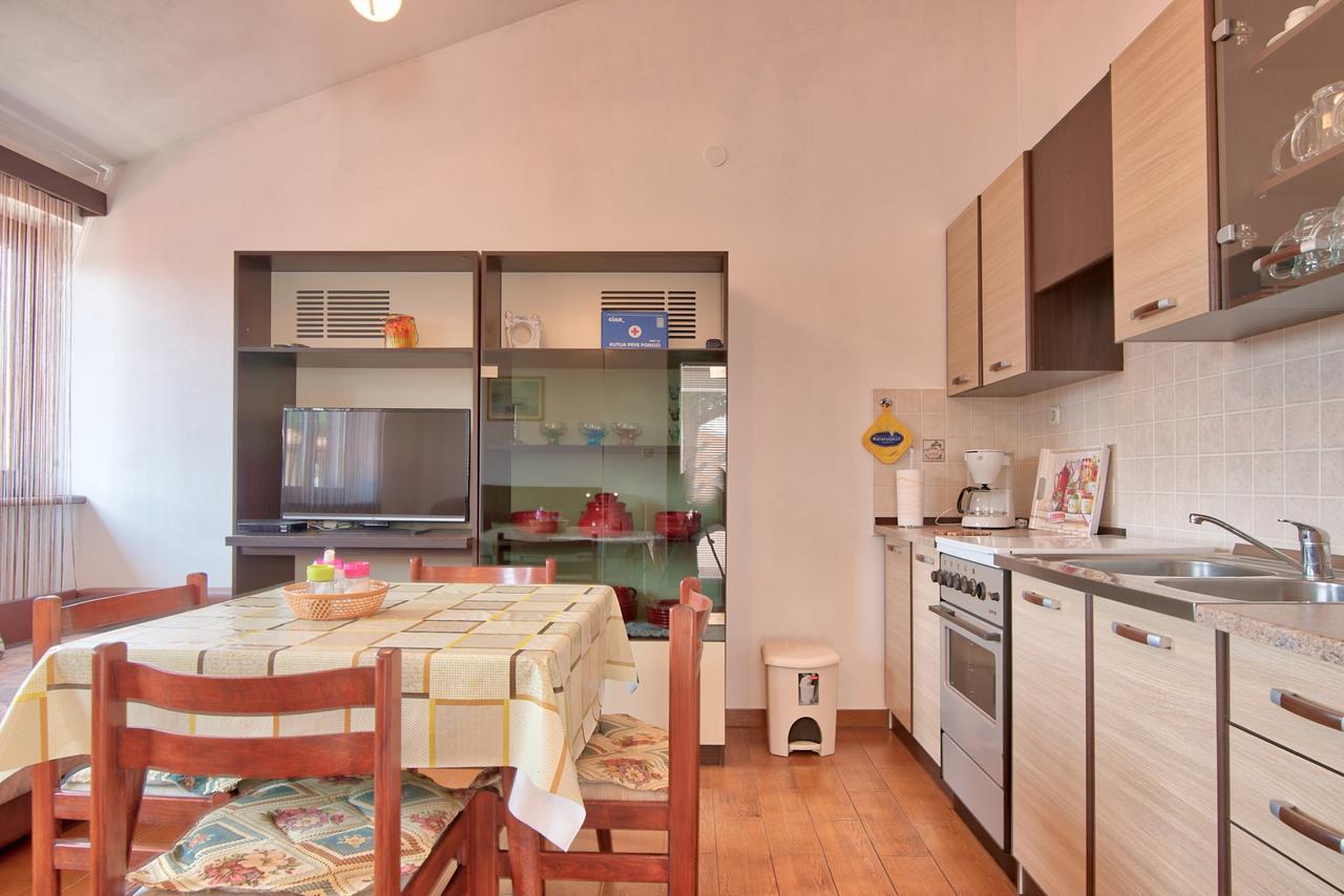 Apartment Maja Stinjan Luaran gambar